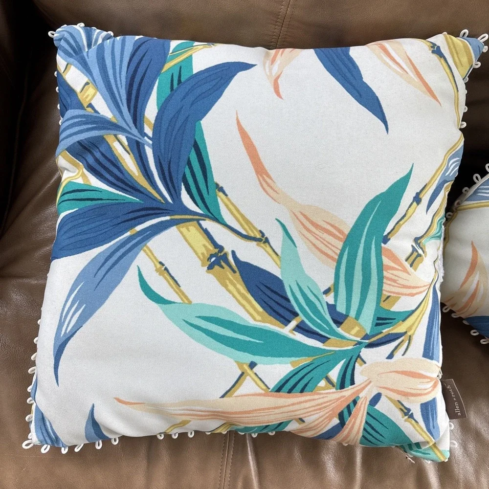 allen + roth‎ Floral Off-white Square Summer Tropical Throw Pillows Lot of 2 EUC